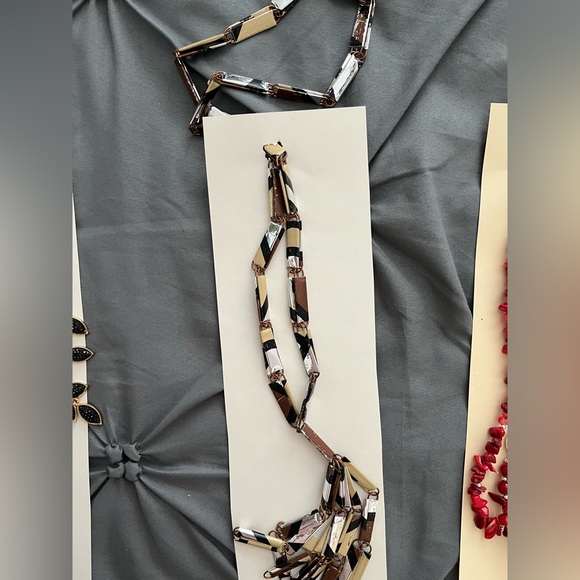 Statement Necklace Collection - Picture 4 of 7